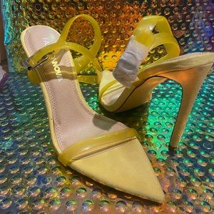 Fashion nova pointy heels
